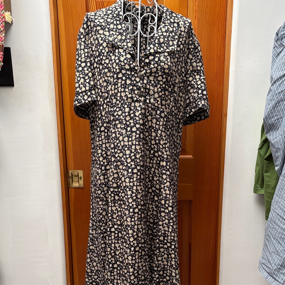 Vintage Leslie Fay Black and Cream Floral Midi Dress